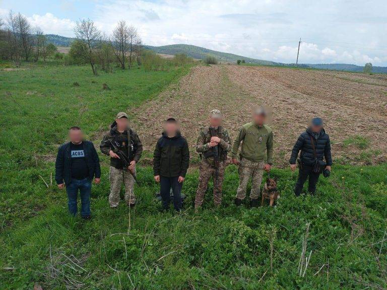 Прикарпатці намагалися незаконно потрапити в Польщу. ФОТО