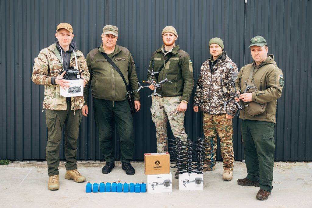 Гвардійці Франківщини отримали FPV-дрони від БФ "Козицького"