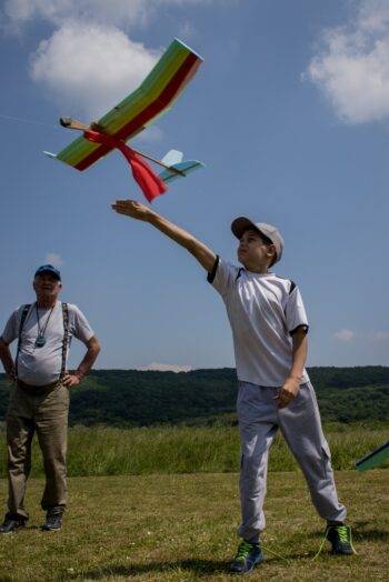 На Прикарпатті відбулися обласні змагання з авіа- та ракетомодельного спорту