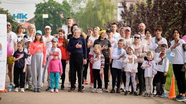 Благодійний забіг у вишиванках відбувся у Коломиї