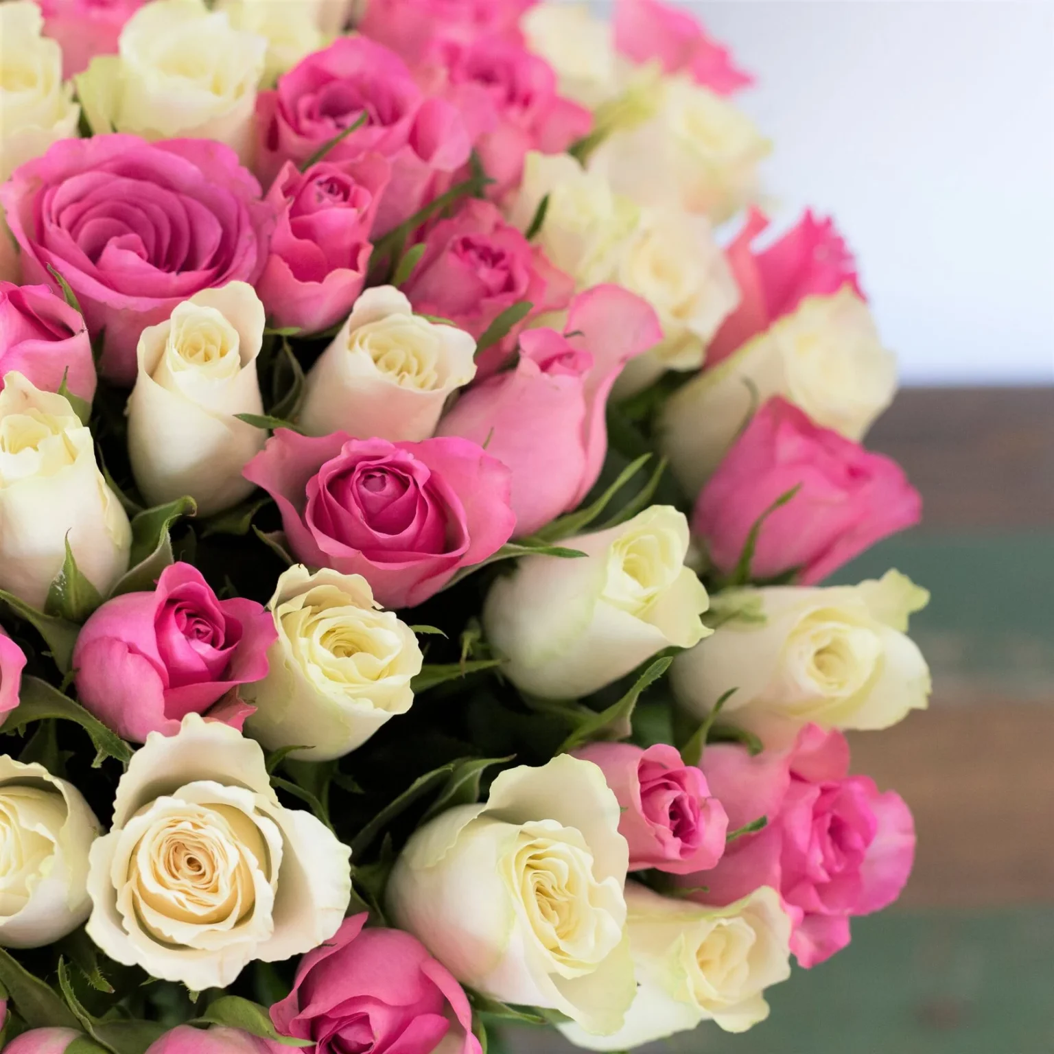 Доставка цветов в Мюнхен,подарите букет на рсстоянии,заказать доставку букета в мюнхене