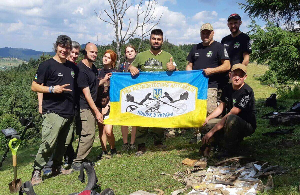 Тури в Карпати за донат, або як літаки Другою світової війни можуть допомогти ЗСУ