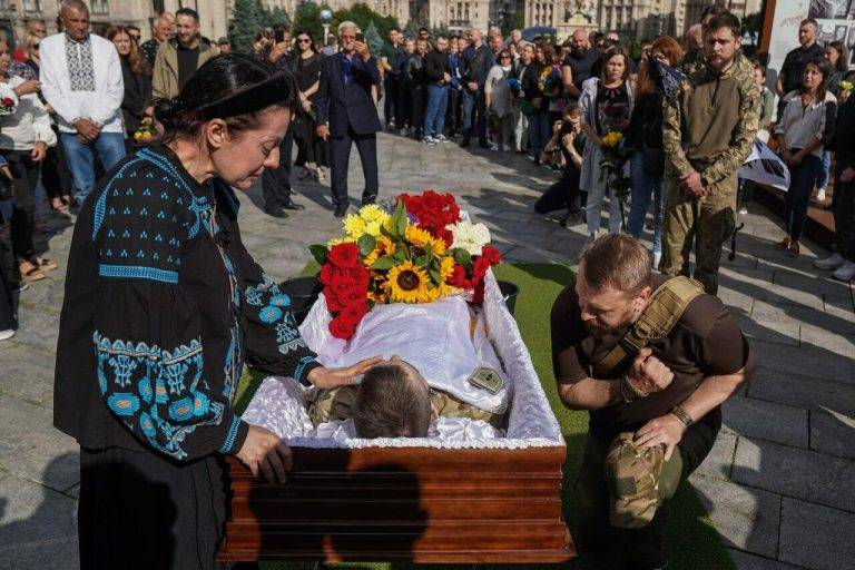 У Києві попрощались з мужнім воїном з Ворохти Юрієм Саманюком