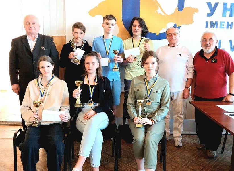Юна франківка стала чемпіонкою України з блискавичної гри в шахи