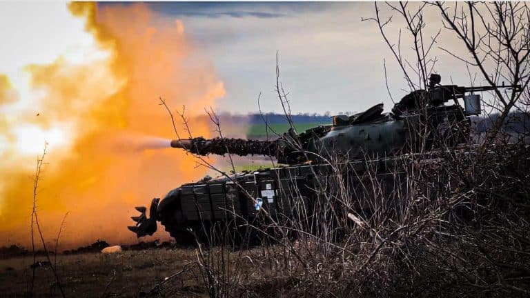 Ворог зосереджує зусилля на чотирьох напрямках, за добу - 40 боєзіткнень, - Генштаб