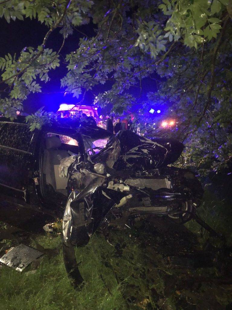 Відомо про п'ятьох загиблих: рятувальники ліквідували наслідки автотрощі на Франківщині