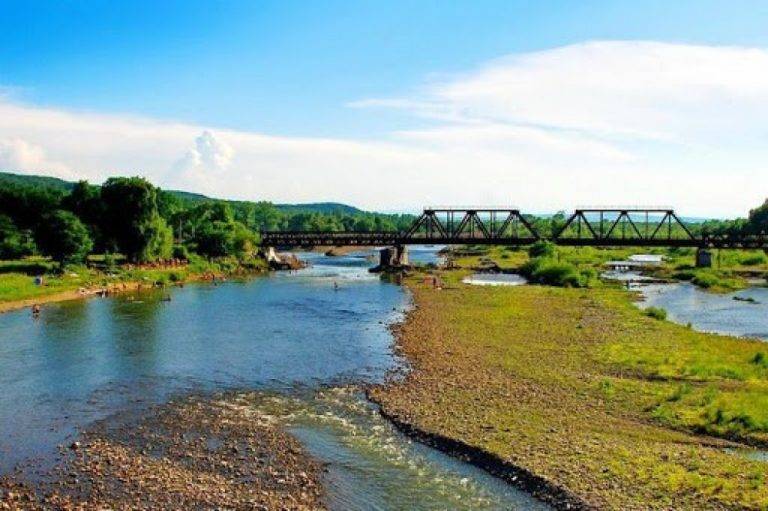 Мешканцям Прикарпаття не рекомендують купатися в річці Лімниця