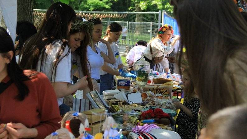 Найбільша мотивація — зворотний зв'язок від військових: франківець розповів про волонтерство за кордоном