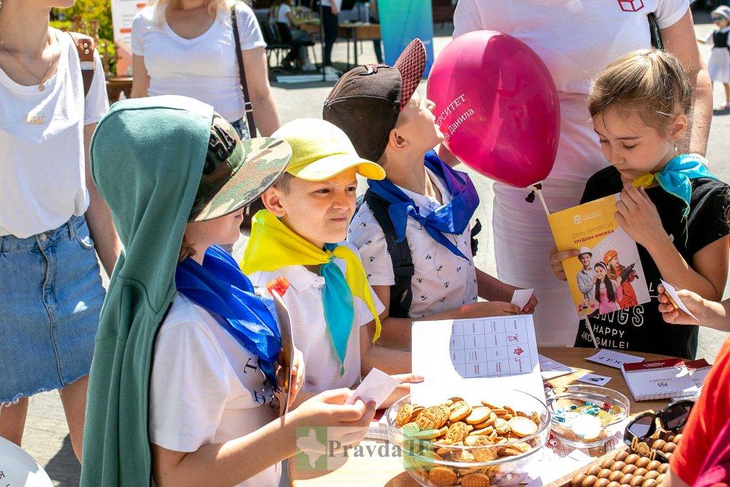 У Франківську відбулося свято для дітей "День професій" ФОТО