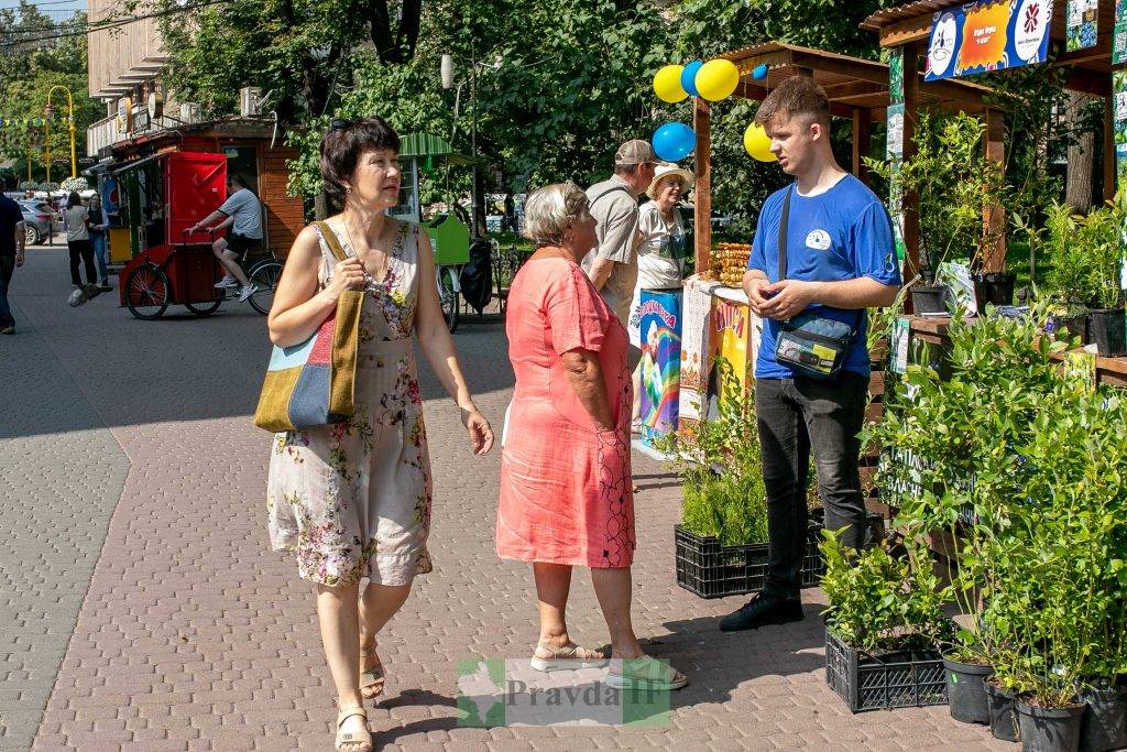 У Франківську запрацював крафтовий ярмарок. ФОТОРЕПОРТАЖ