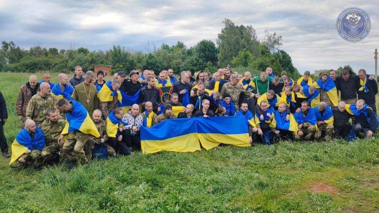 Наші вдома: з російського полону повернулось 95 українців. ФОТО