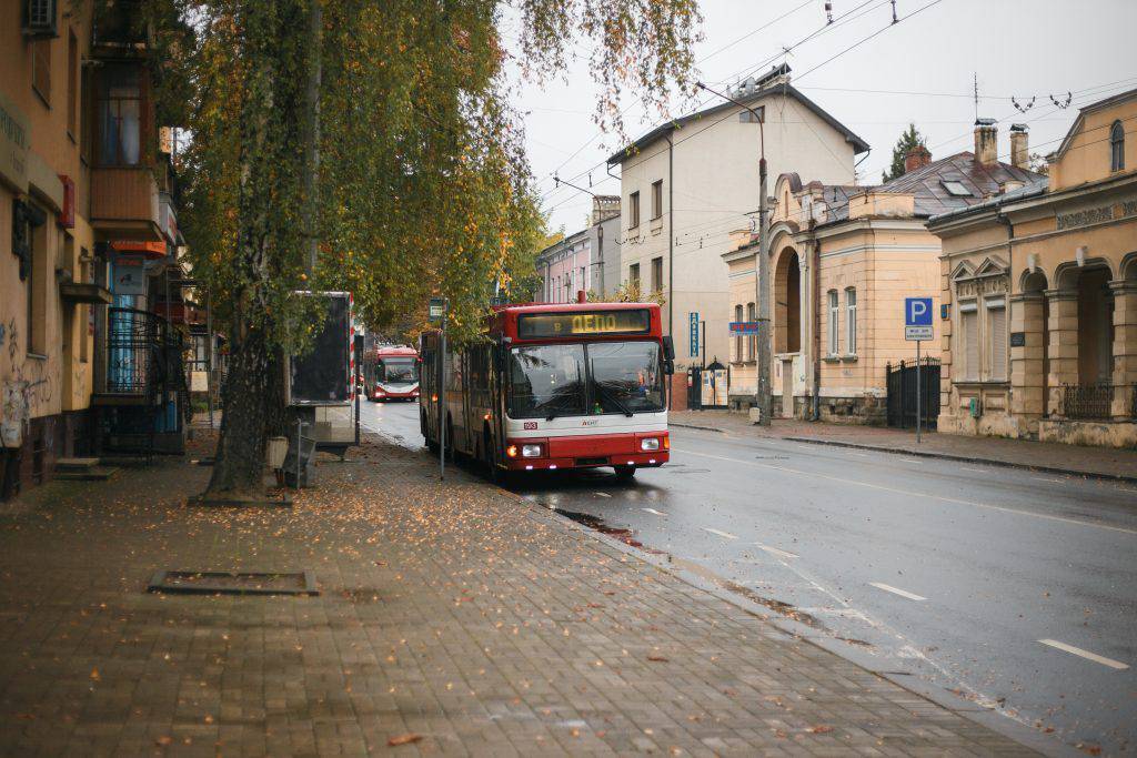 У Франківську через ремонтні роботи змінили рух кількох автобусів