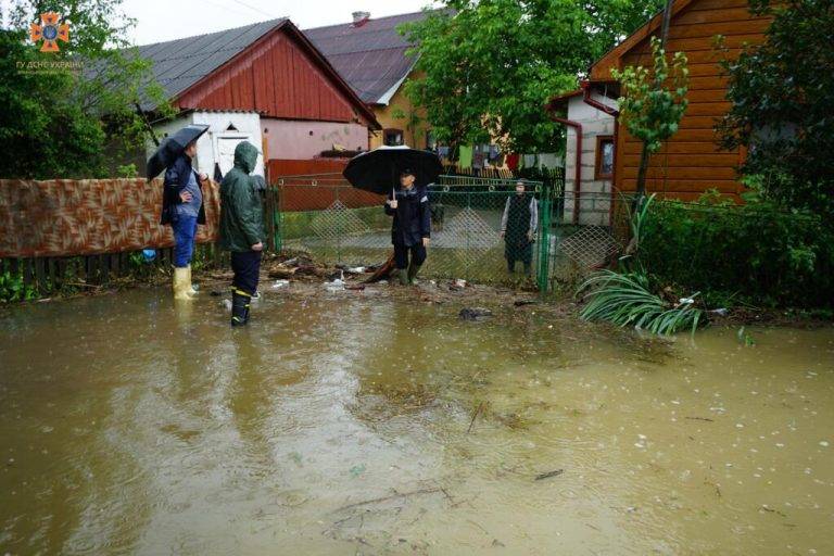 Потерпілі від підтоплень мешканці Франківщини можуть отримати одноразову грошову допомогу