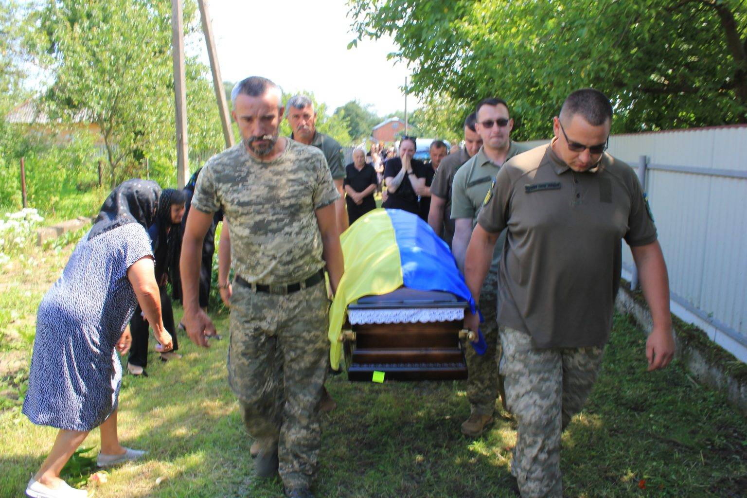 У Франківській громаді гідно зустріли полеглого на війні Євгена Веляника