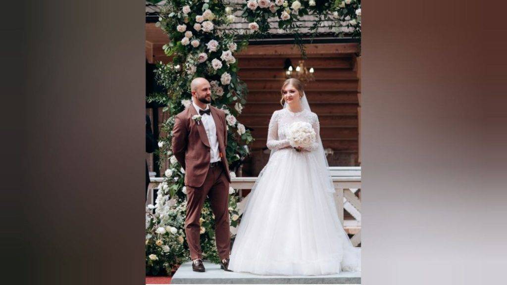 У Коломиї молодята попросили гостей замість квітів задонатити на ЗСУ