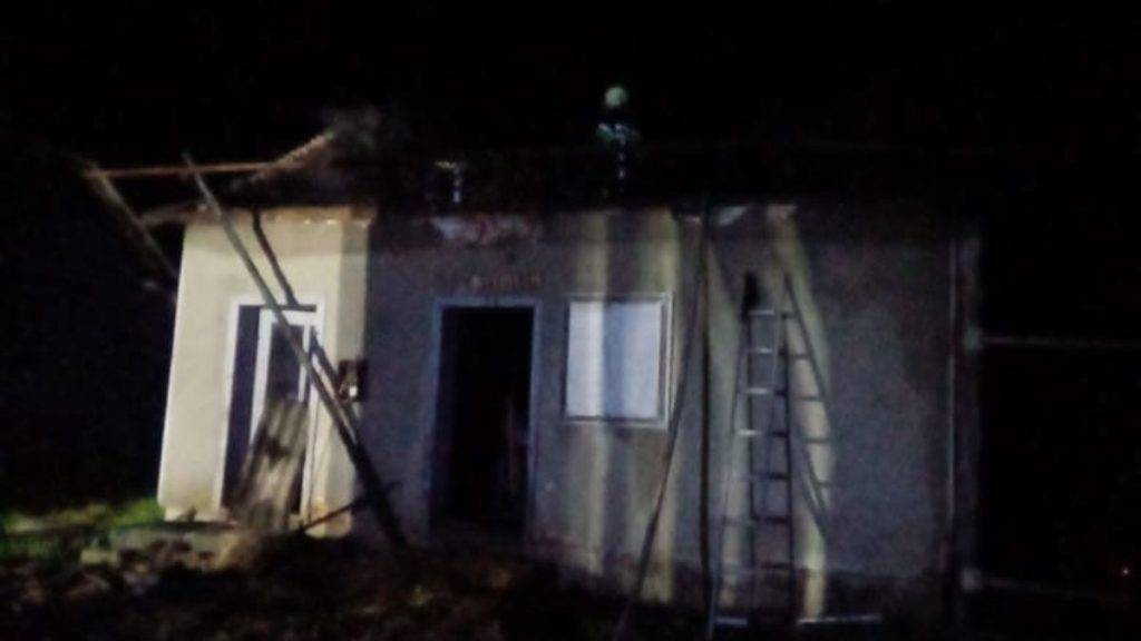 Вогнеборці за добу гасили дві пожежі на Коломийщині
