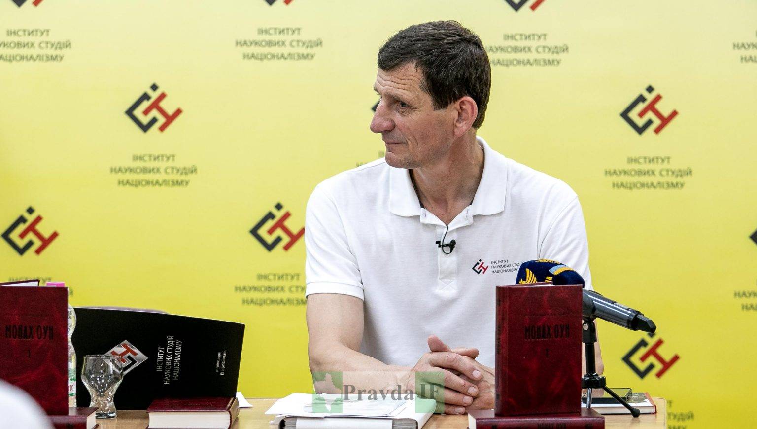 У Івано-Франківську презентували книгу про Степана Ленкавського «Монах ОУН»