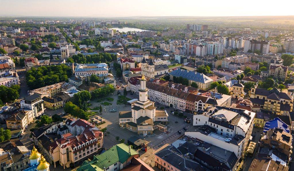 <strong>Де найкраще жити? Івано-Франківськ – третє місце в рейтингу найкомфортніших міст для життя</strong>