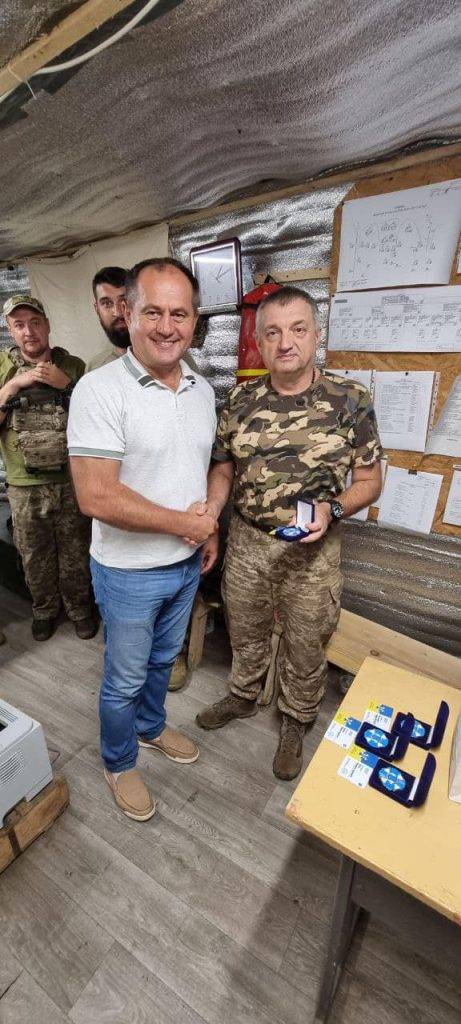 Бійці прикарпатської 102-ї бригади ТРО отримали відзнаки "Щит громади"