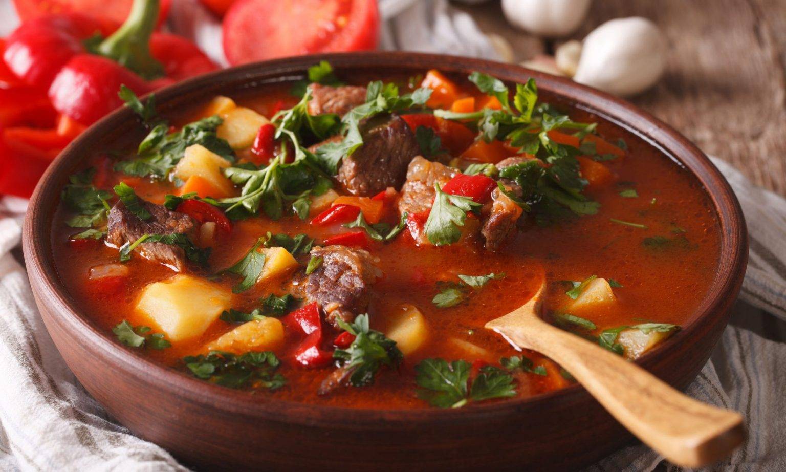 Сьогодні у Франківську всіх охочих частуватимуть бограчем