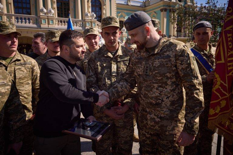 Президент України відзначив воїнів 10-ї окремої гірсько-штурмової бригади «Едельвейс»