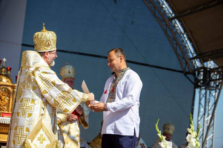 Глава УГКЦ Блаженніший Святослав нагородив Марцінківа Патріаршою грамотою