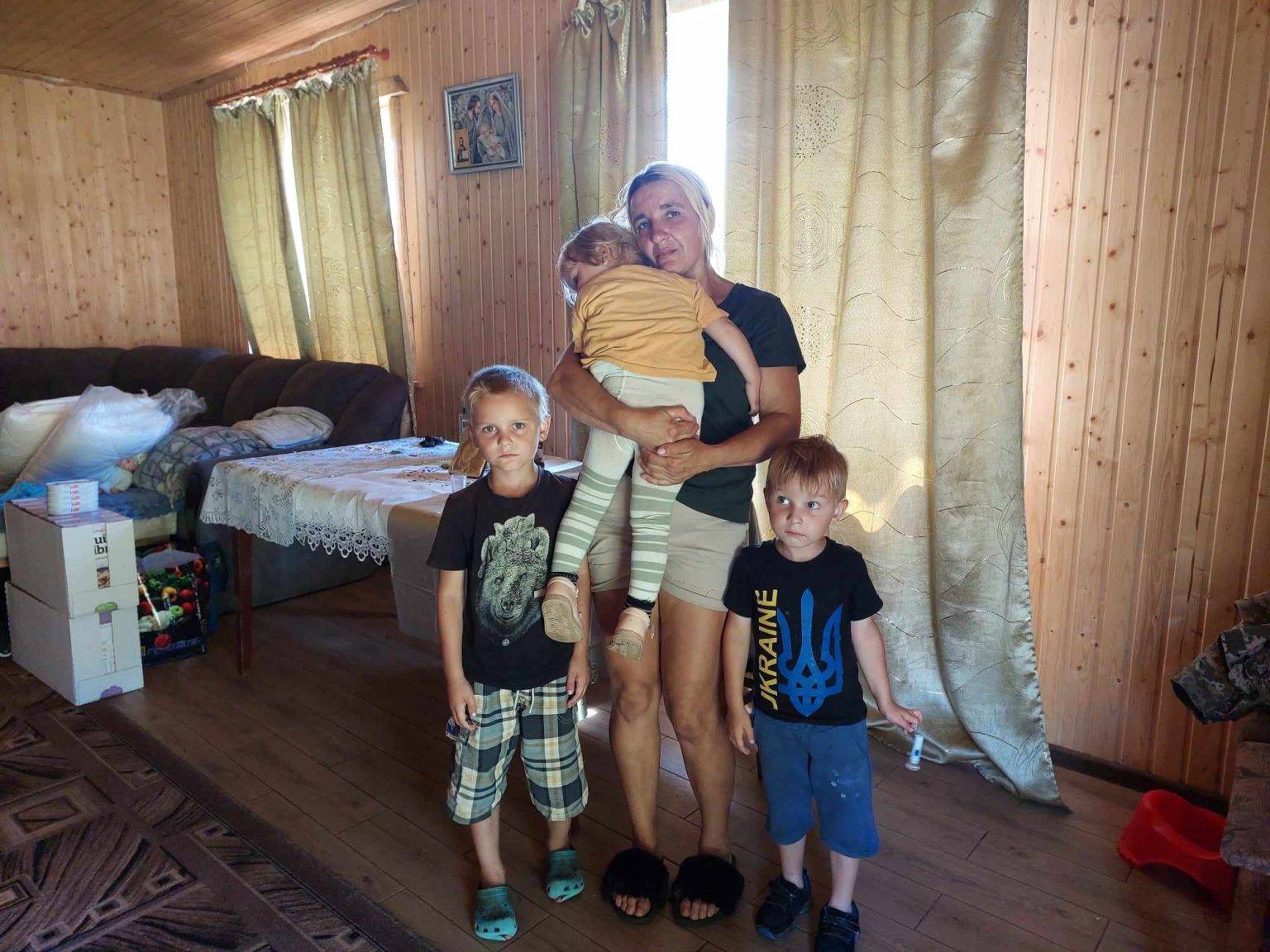 Без батька залишилися 9 дітей: Прикарпатців просять підтримати багатодітну родину полеглого Героя