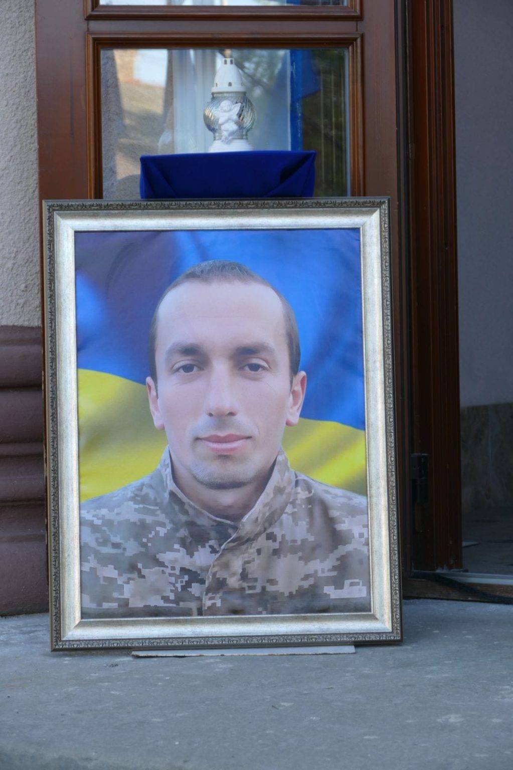 Калуська громада провела в останню путь мужнього воїна Дмитра Сербіна