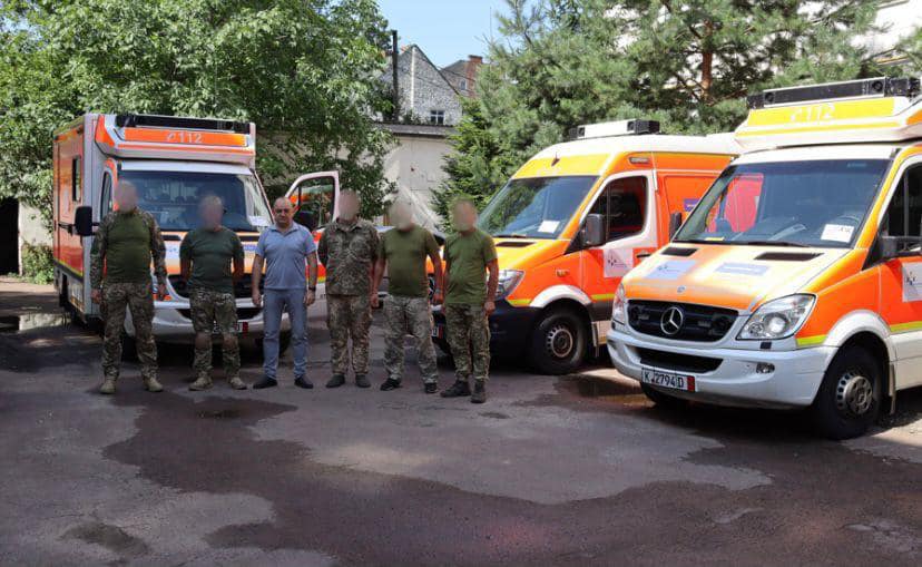 Німецькі меценати придбали та організували доставку в Україну 6 медичних спецавтомобілів, - Савчук