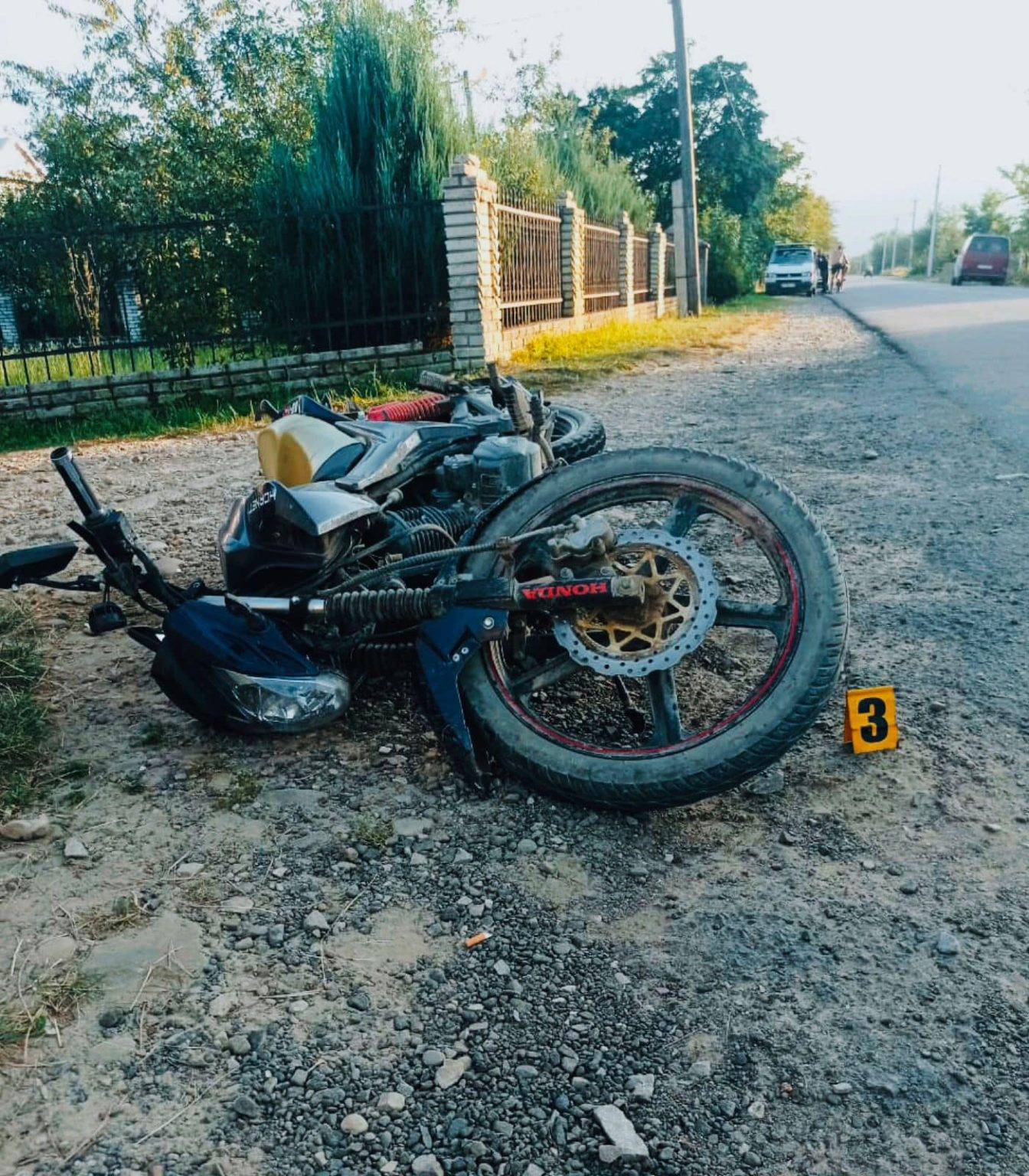 На Франківщині двоє неповнолітніх на мотоциклі травмувалися у ДТП