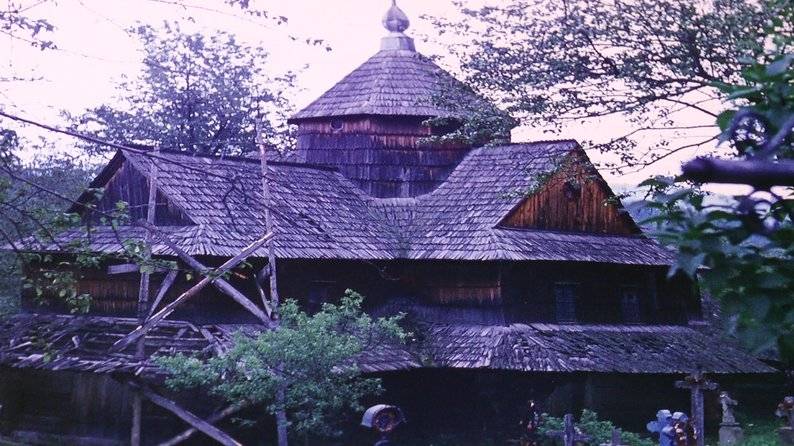 До 100-річчя Параджанова планують створити 3D-проєкцію церкви з фільму «Тіні забутих предків»