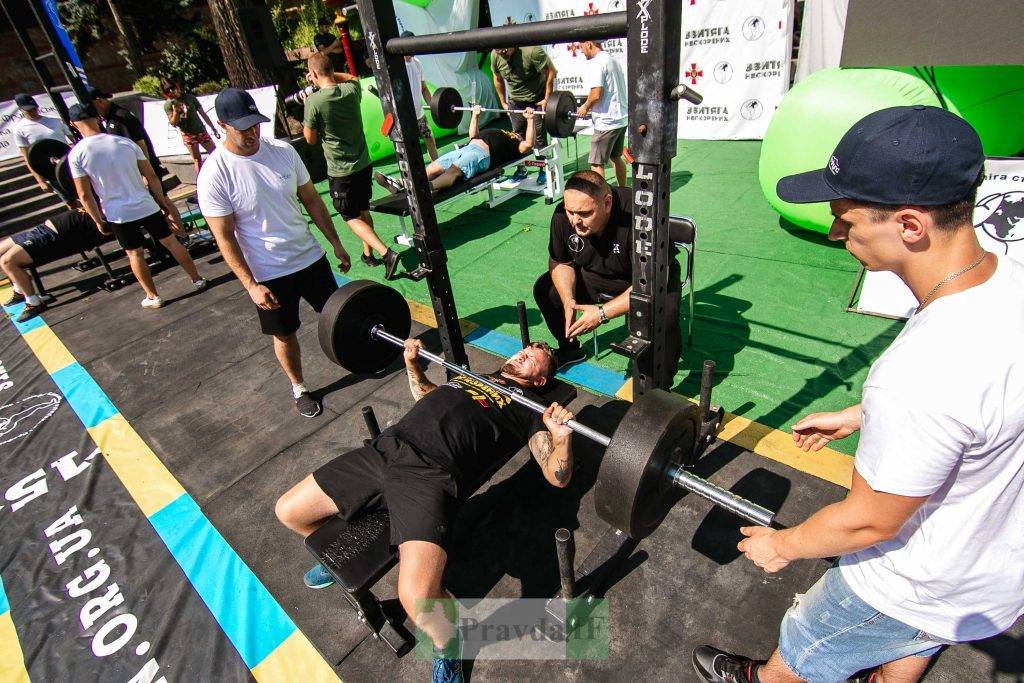 У Франківську відбулися змагання захисників "Звитяга нескорених" ФОТО