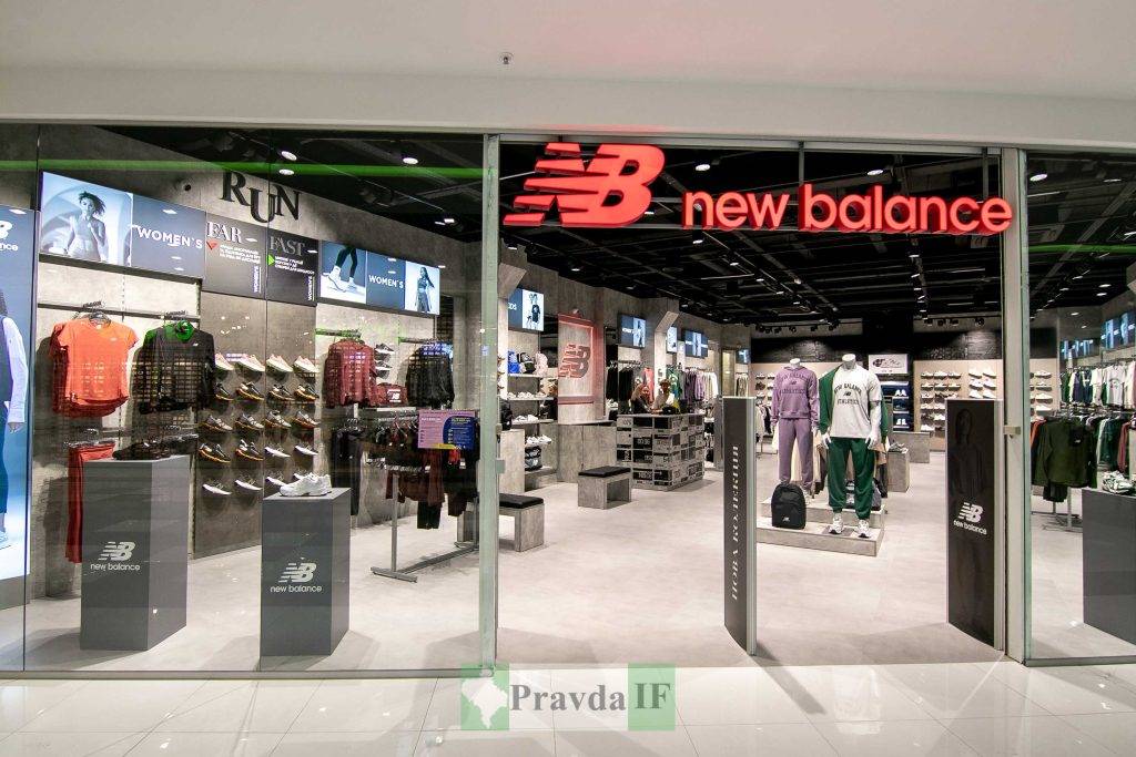 У Франківську відкрився найбільший в області торговий центр Veles Mall. ФОТОРЕПОРТАЖ