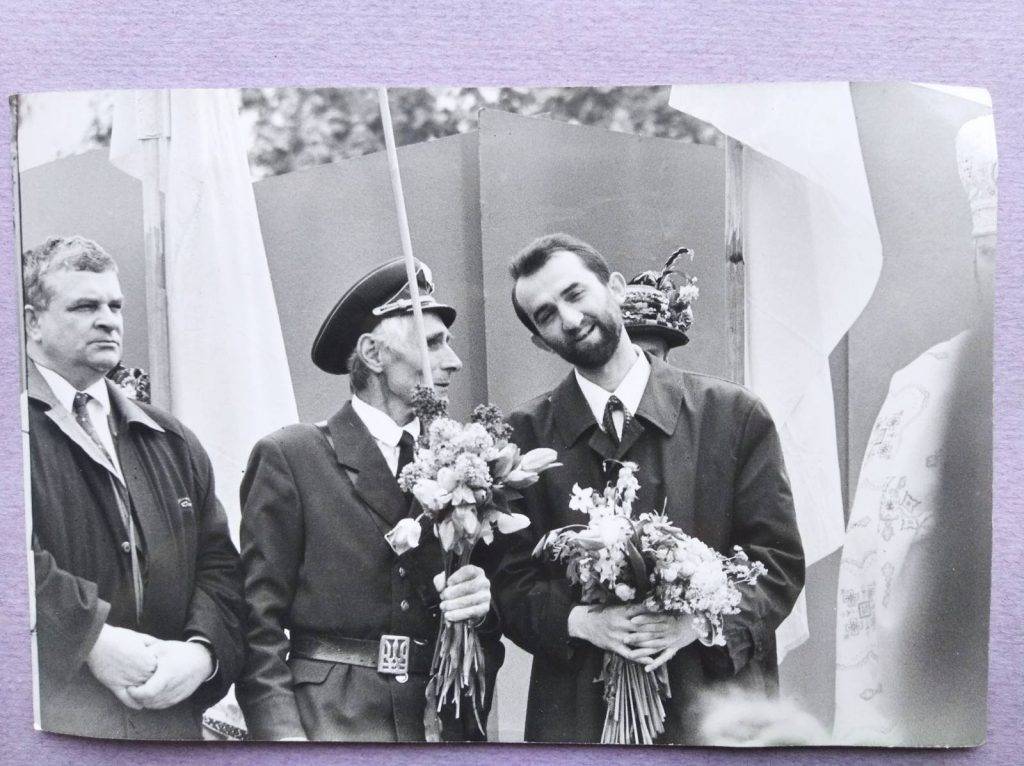 Як на Івано-Франківщині піднімали перші українські прапори: архівні фото