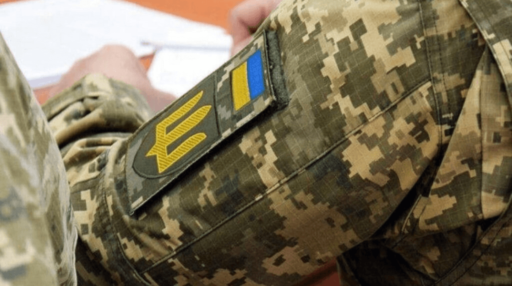 Добровольці, які воювали з 2014 по 2018 рік, зможуть оформити УБД у франківському ЦНАПі