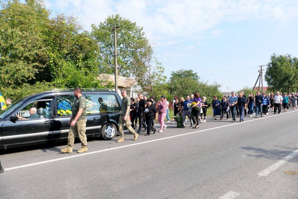 На Прикарпатті попрощалися з полеглим Героєм Володимиром Кульковим