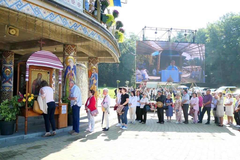 Віряни молилися за мир: В Погоні відбулася 28 Міжнародна проща вервиці ФОТО