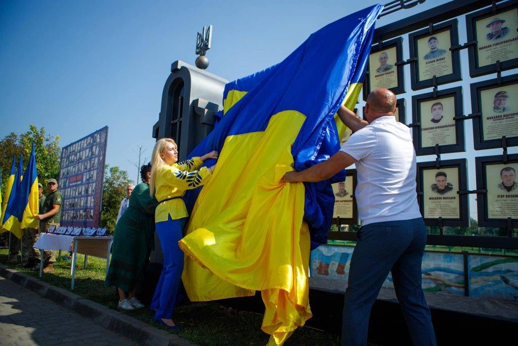 У Галичі відкрили Алею слави полеглих воїнів