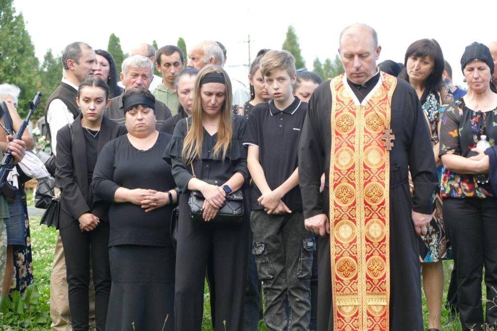 У Калуші попрощалися з полеглим Героєм Вадимом Жуковим ФОТО