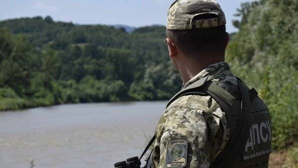 Спіймали трьох ухилянтів з Прикарпаття при спробі незаконно перетнути кордон