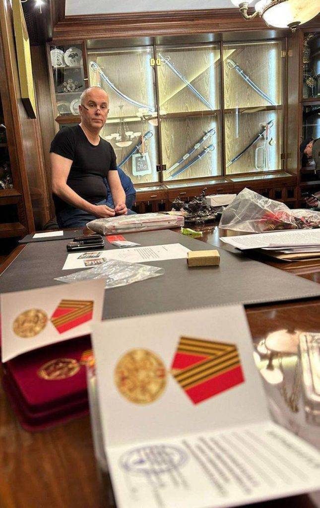 У Шуфрича під час обшуків знайшли "колорадські" стрічки та російські медалі, – ЗМІ