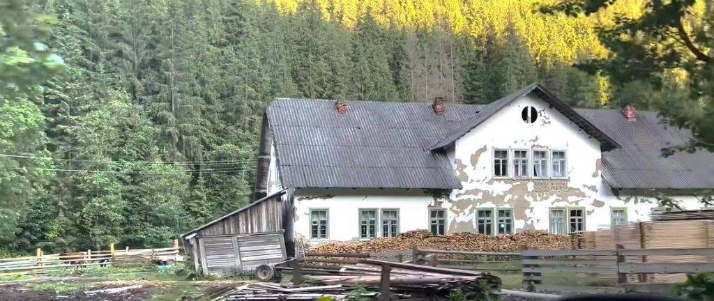 Перкалаба: найбідніше й найвіддаленіше село в Карпатах, де була колонія тунеядців