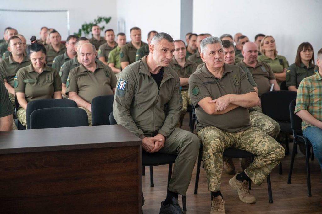 Після відвідин Прикарпаття, Віталій Кличко зустрівся із військовими