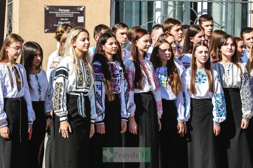 У Франківську вшанували Захисників і Захисниць України. ФОТО