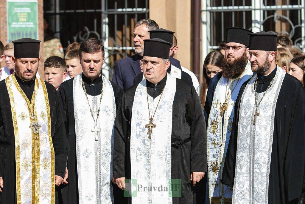 У Франківську вшанували Захисників і Захисниць України. ФОТО