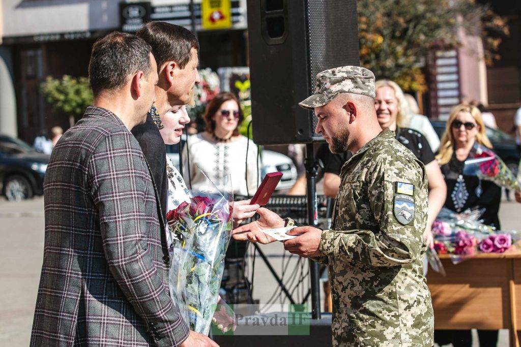 У Франківську вшанували Захисників і Захисниць України. ФОТО