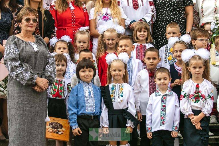 У всіх франківських школах пролунав перший дзвоник. ФОТОРЕПОРТАЖ