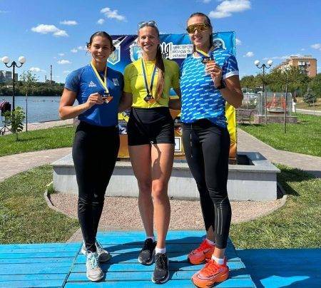 Прикарпатські веслувальниці здобули «золото» на чемпіонаті України