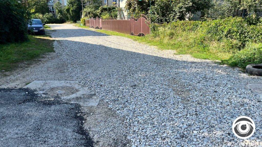 У Франківську на вулиці Млинарській постелять асфальт