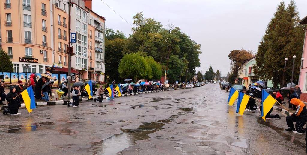 На Тлумаччині провели в останню путь полеглого героя Михайла Боднарчука